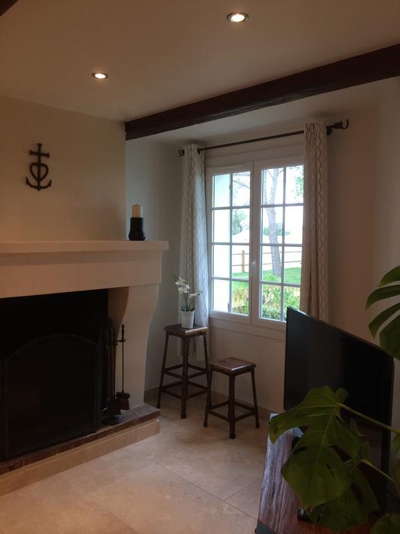 Residence Mas Du Tadorne Saintes-Maries-de-la-Mer Kamer foto