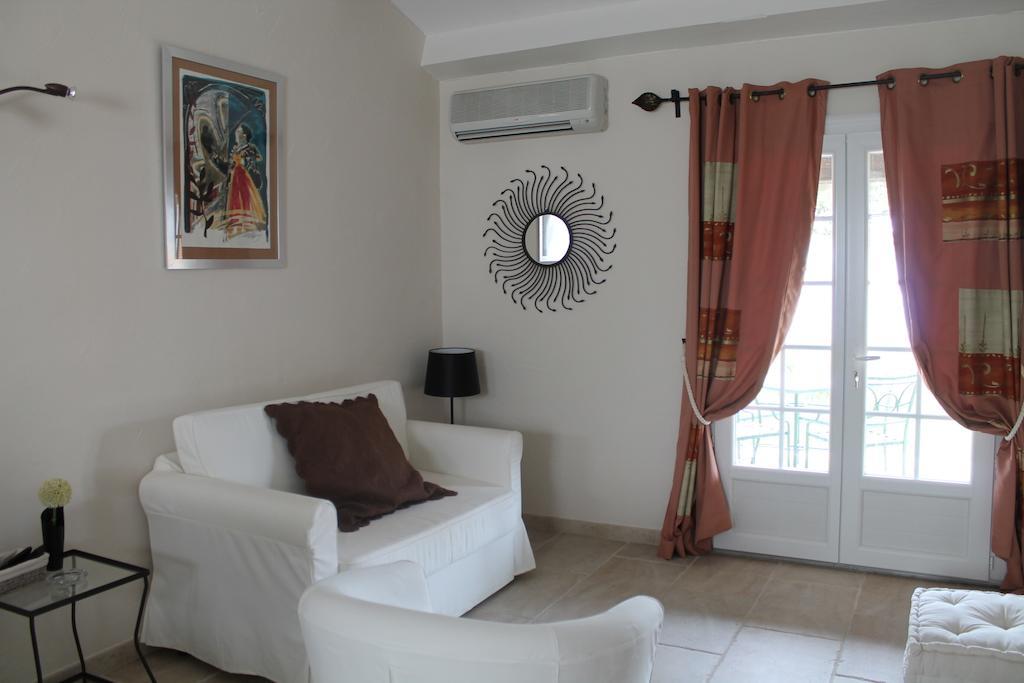 Residence Mas Du Tadorne Saintes-Maries-de-la-Mer Kamer foto